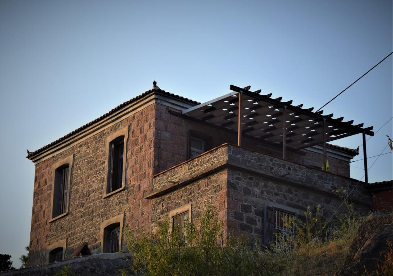 Villa Annie Mythimna Exterior photo
